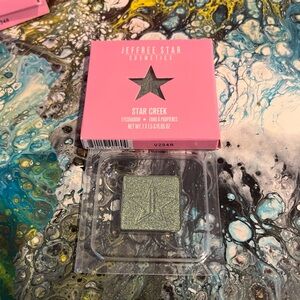 Jeffree Star Star Creek Shimmering Green Eyeshadow